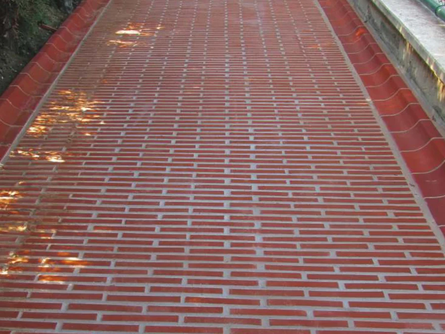 Terracotta Boden und Fassadensysteme fur Hotelprojekte im Export